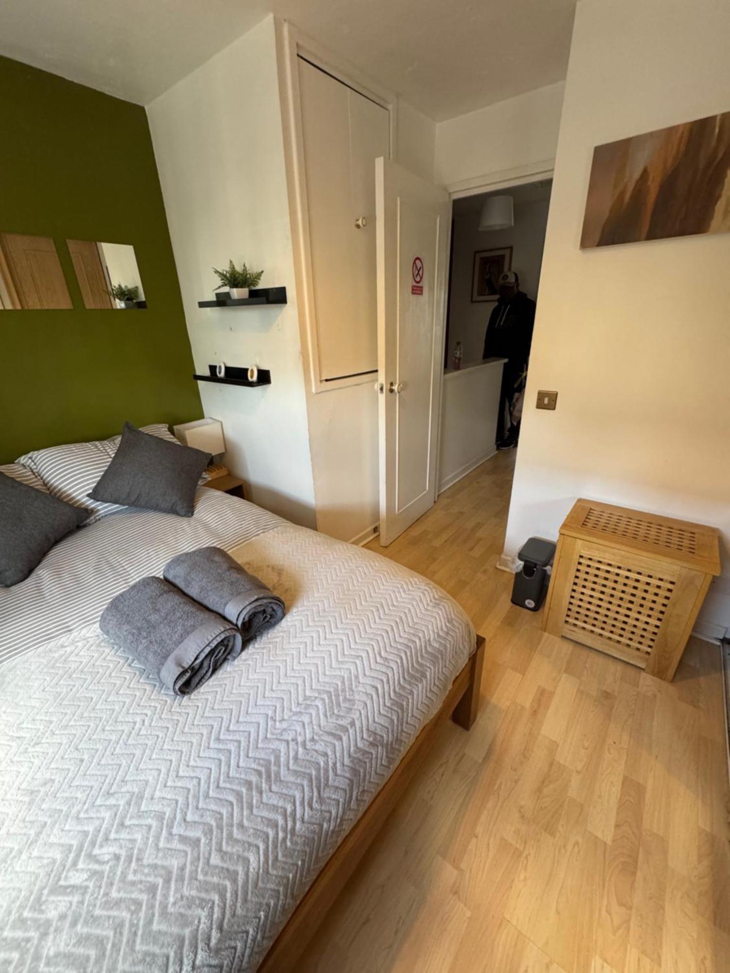 Cosy Flat In Canary Wharf, 02, 1 Double Bed