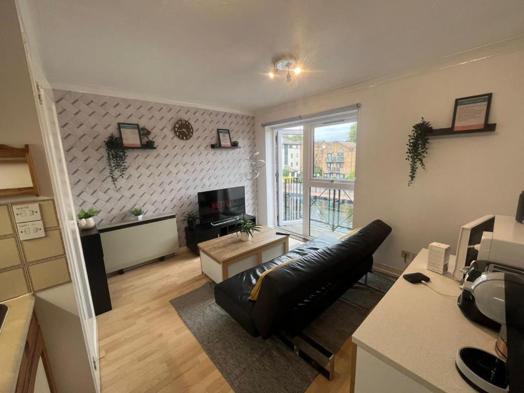 Cosy Flat In Canary Wharf, 02, 1 Double Bed Apartamento *