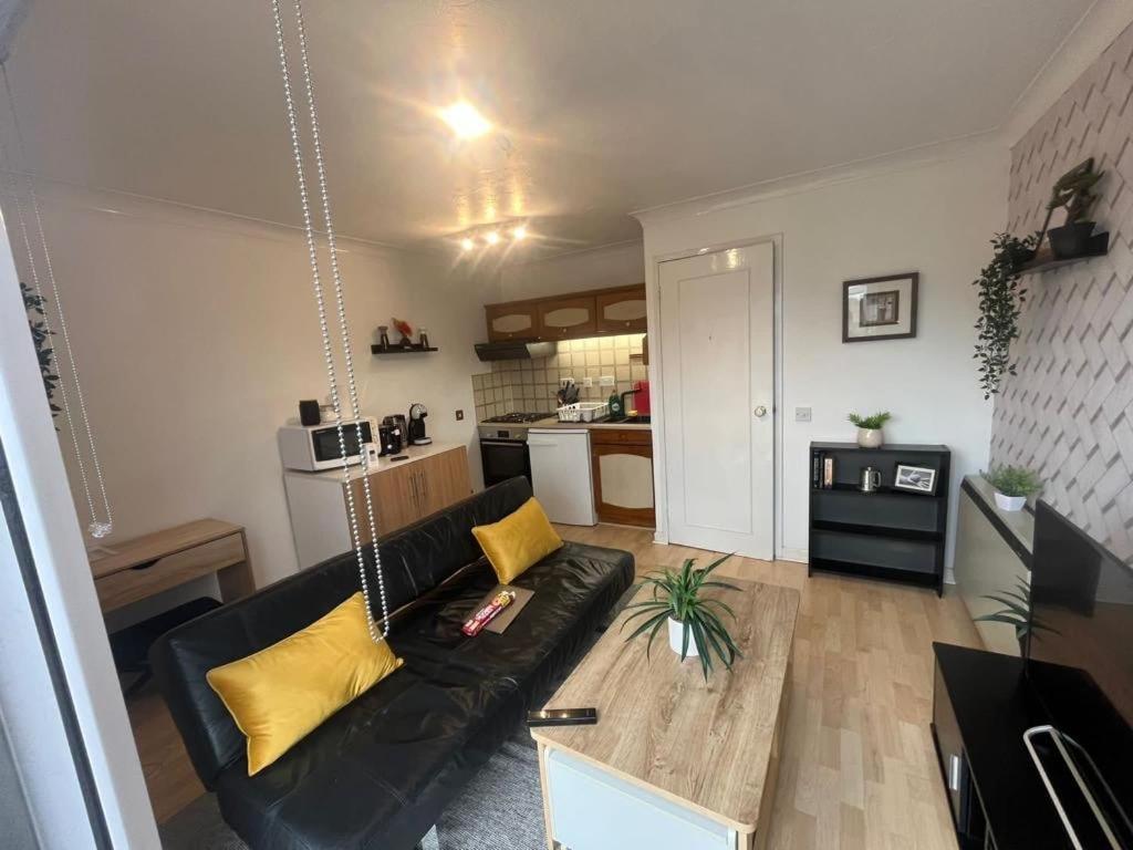 Cosy Flat In Canary Wharf, 02, 1 Double Bed *